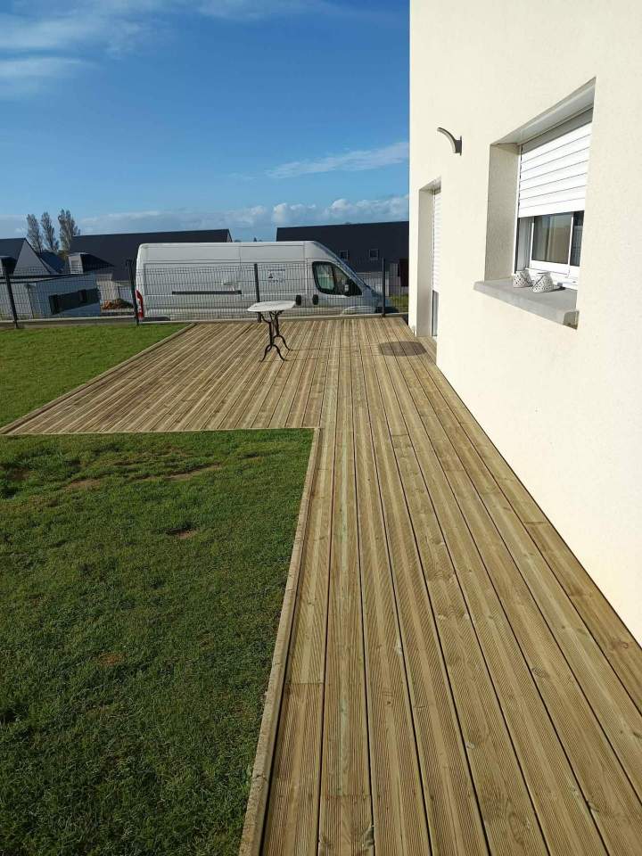 Terrasse bois sur St Georges de la Rivière