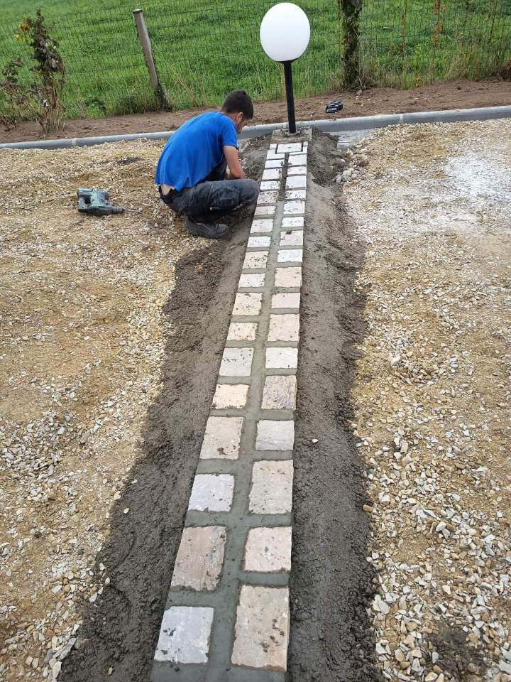 Messenger creation FF910F3F 6AB5 483A B9E4 56CD78F6C090 (1)