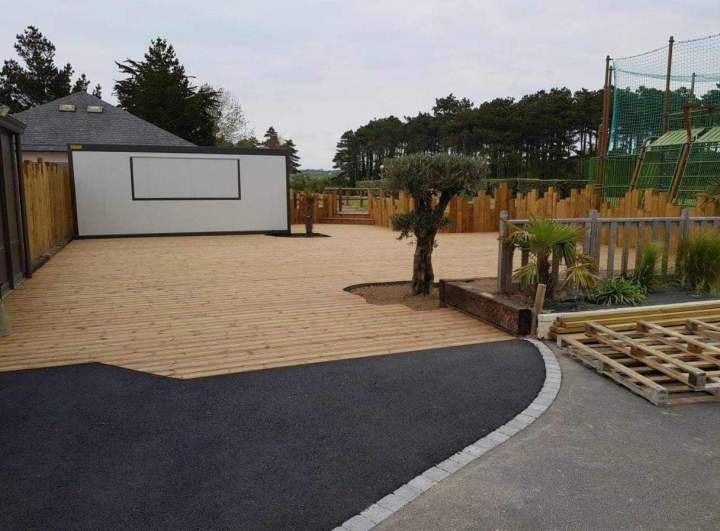 TERRASSE CAMPING LES BOSQUETS