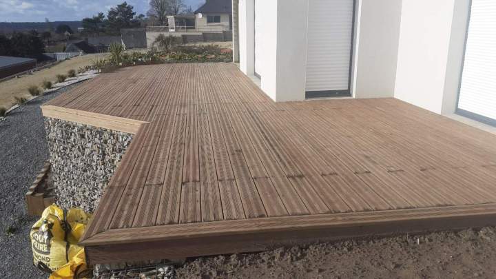 TERRASSE SUR GABIONS